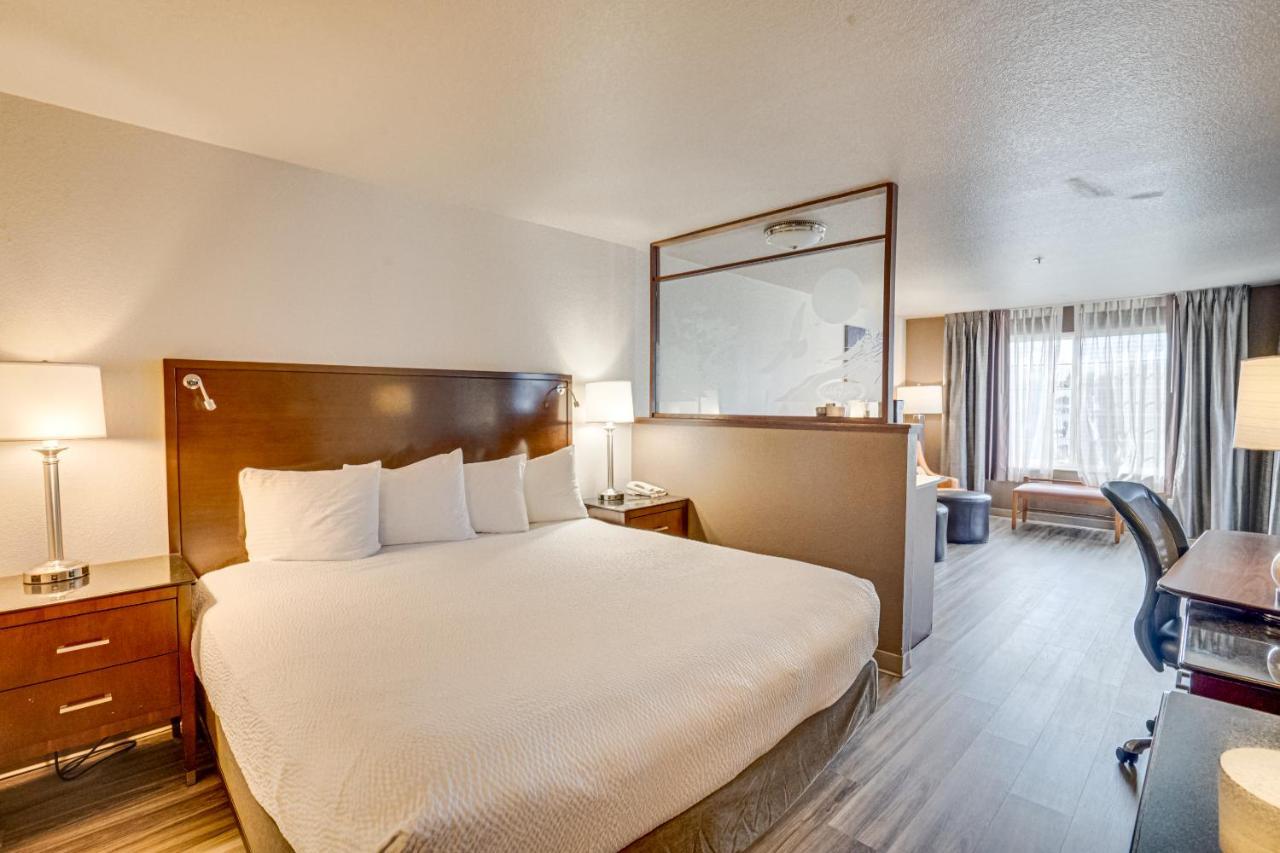 The Ashley Inn & Suites Линкън Сити Екстериор снимка
