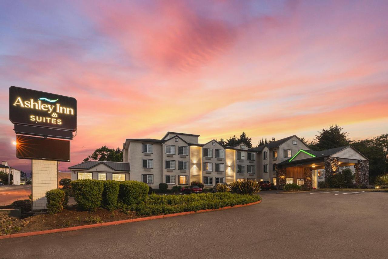 The Ashley Inn & Suites Линкън Сити Екстериор снимка